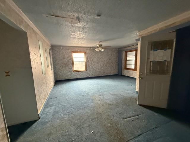 1238 N Derby Avenue — photo 9