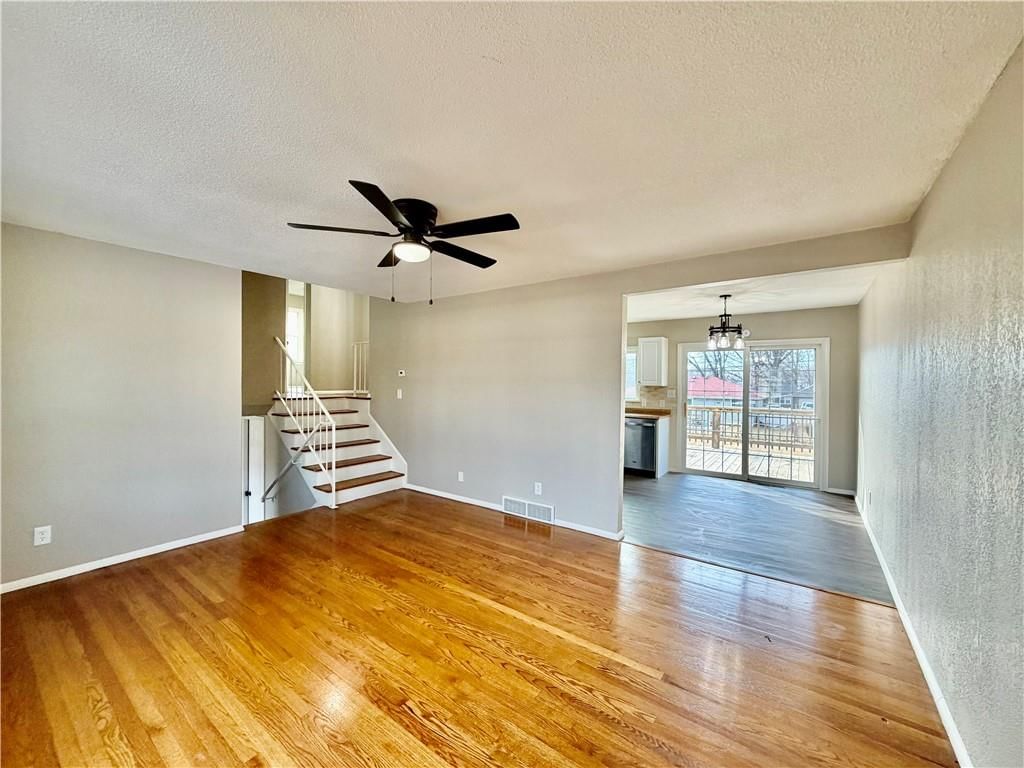 11718 Freemont Avenue — photo 4
