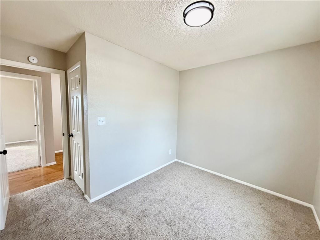 11718 Freemont Avenue — photo 10