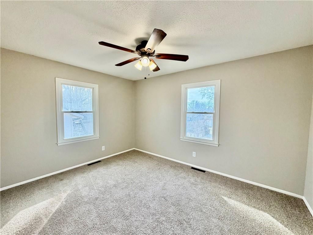 11718 Freemont Avenue — photo 12