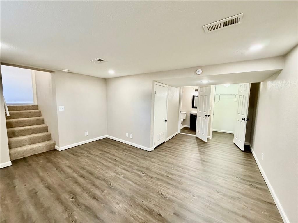 11718 Freemont Avenue — photo 16