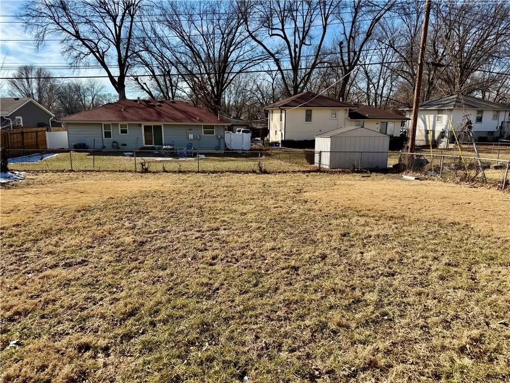 11718 Freemont Avenue — photo 19