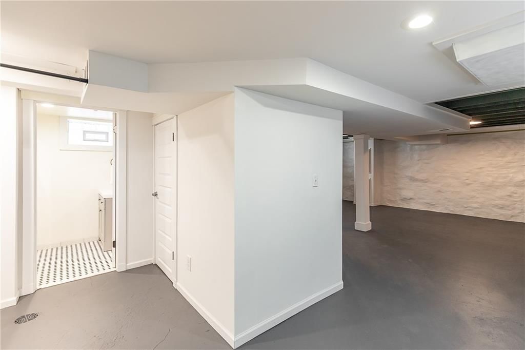 3532 Windsor Avenue — photo 30