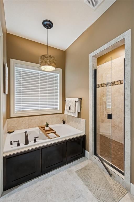 1402 NW Burr Oak Lane — photo 21