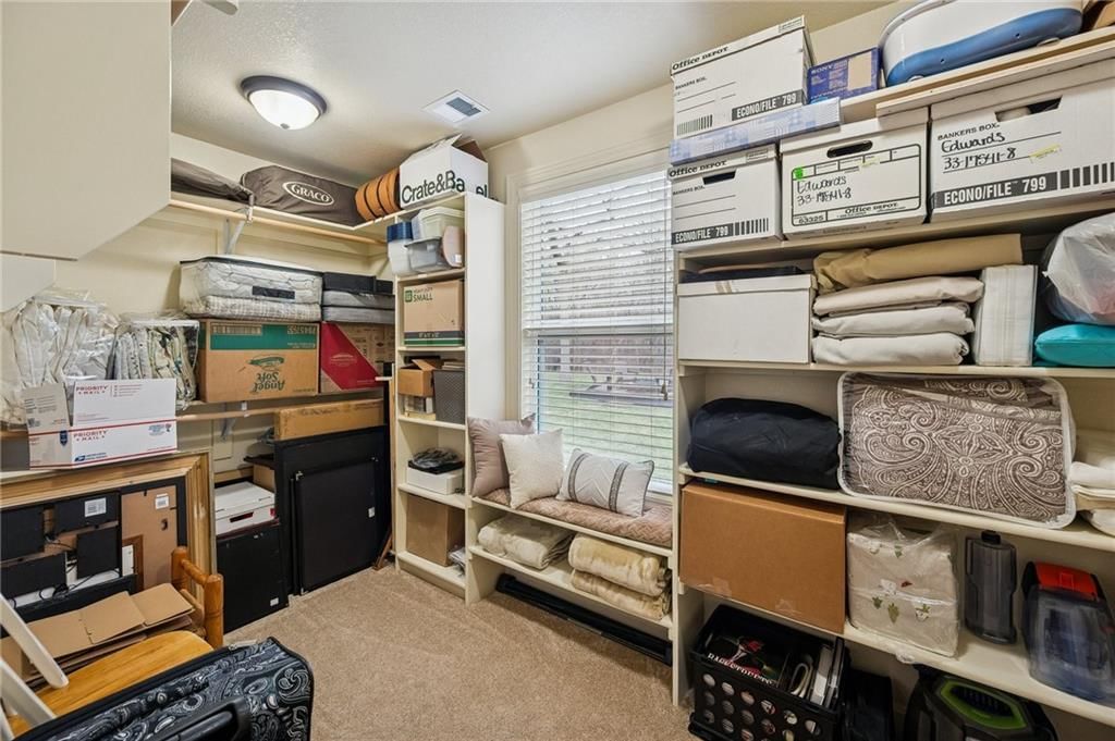 1402 NW Burr Oak Lane — photo 26