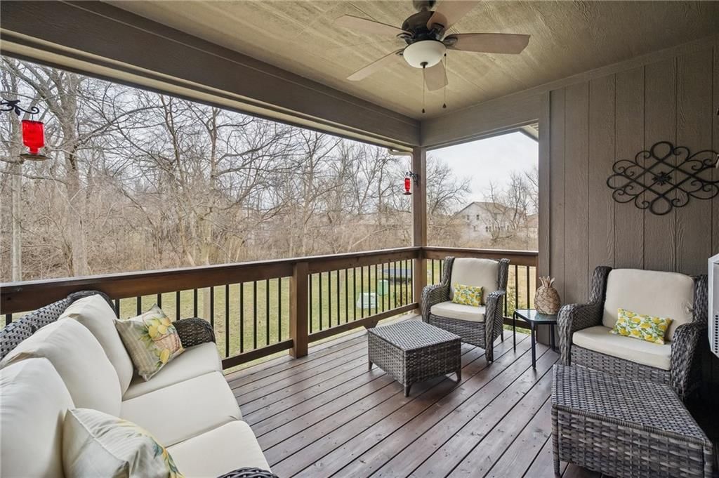 1402 NW Burr Oak Lane — photo 35