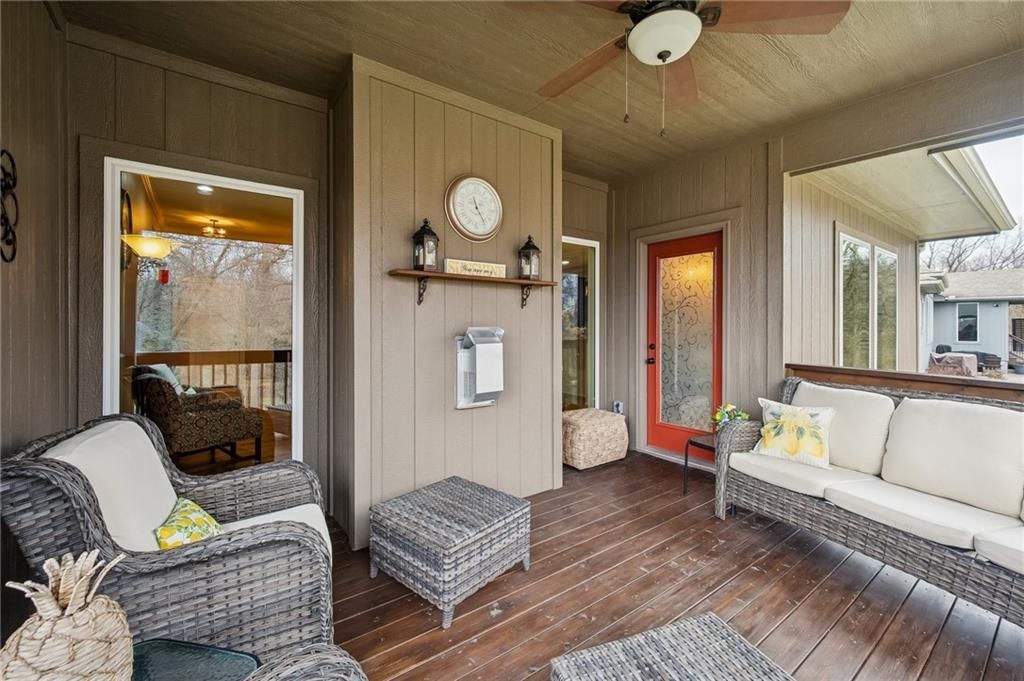 1402 NW Burr Oak Lane — photo 36