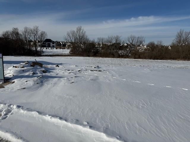 17220 Monrovia Street, Overland Park, KS