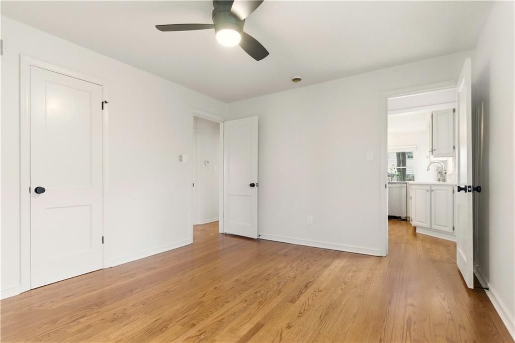4720 Windsor Street — photo 13