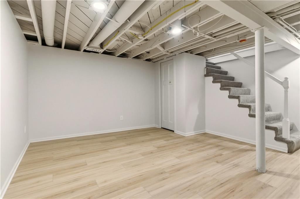 4720 Windsor Street — photo 18