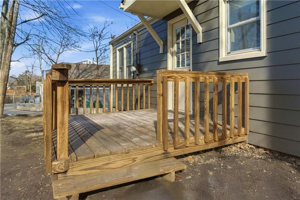 4720 Windsor Street — photo 21
