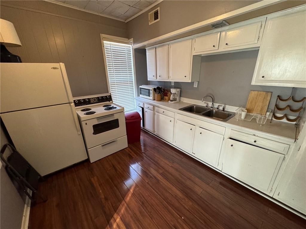 929 SW Huntoon Street — photo 25