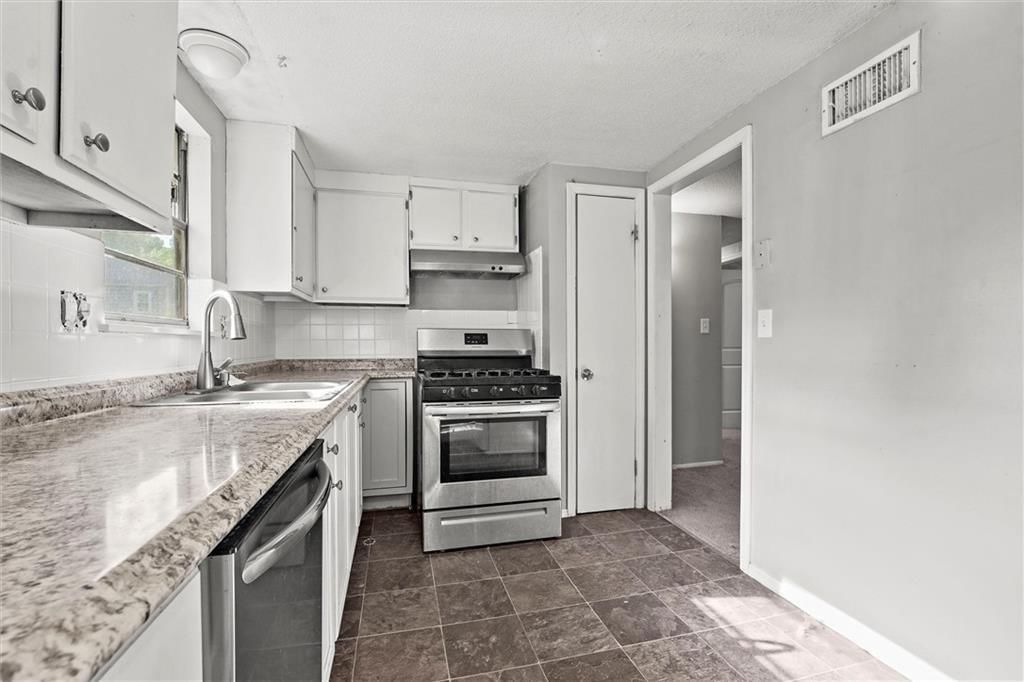 3801 NE Antioch Road — photo 10