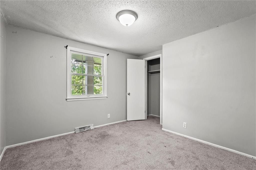 3801 NE Antioch Road — photo 18