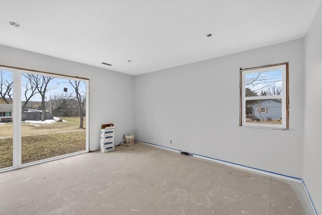 1220 N Leeview Circle — photo 10
