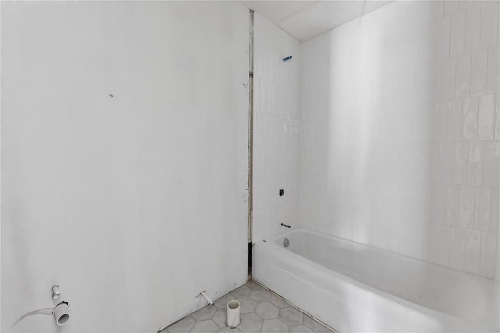1220 N Leeview Circle — photo 15