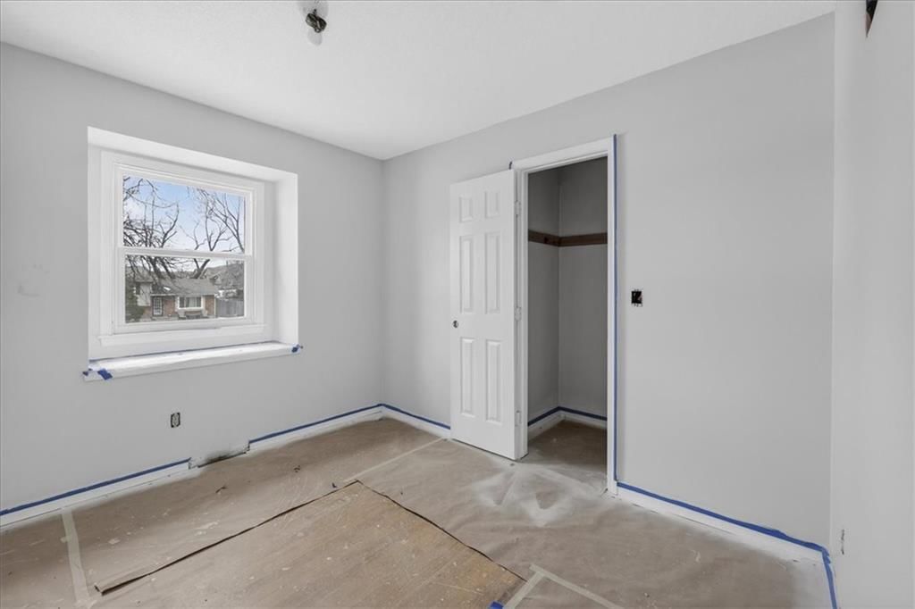 1220 N Leeview Circle — photo 16