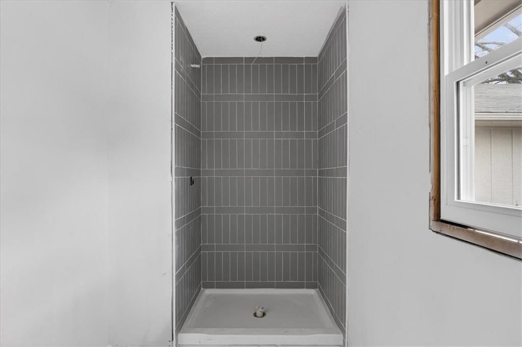 1220 N Leeview Circle — photo 21