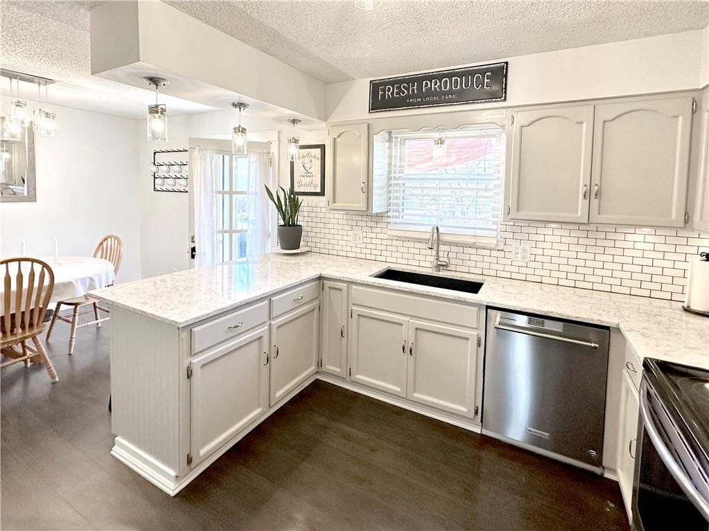 15404 S Summertree Lane — photo 5