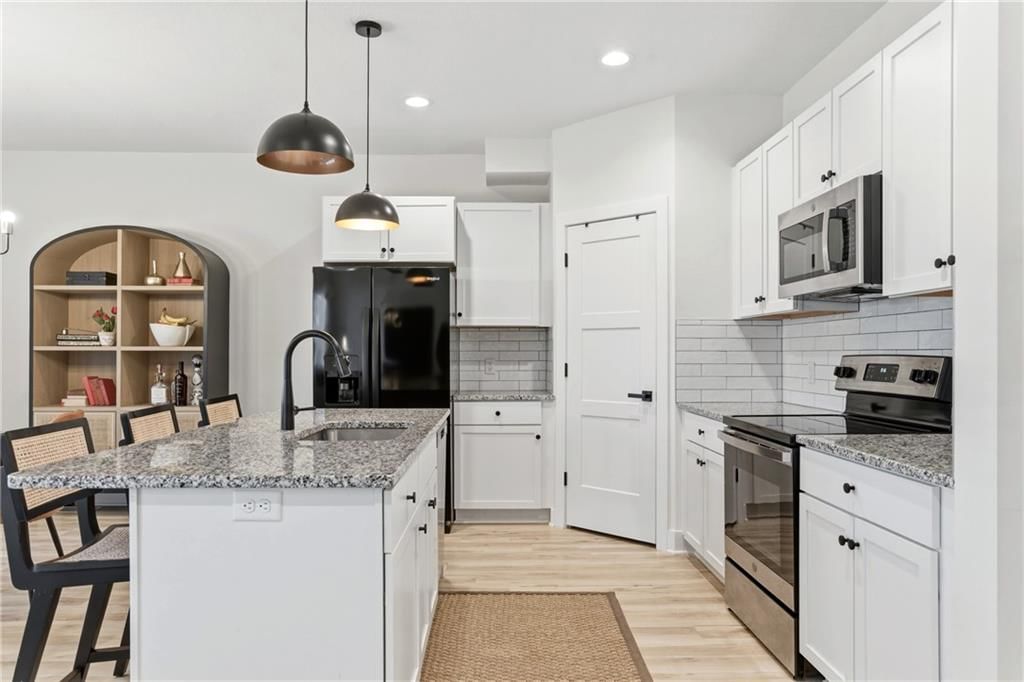 4736 Hadley Street — photo 6