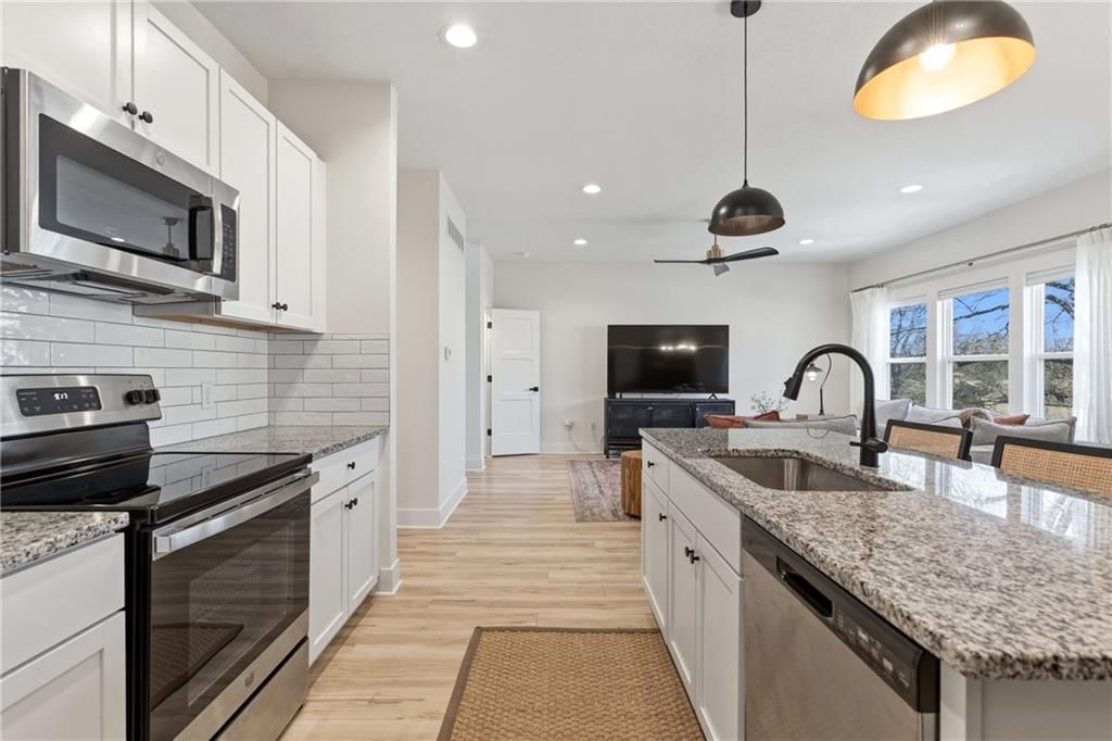 4736 Hadley Street — photo 7