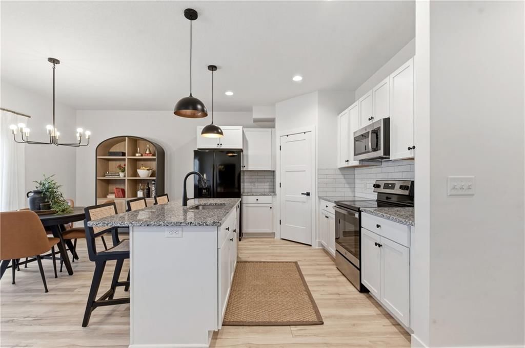4736 Hadley Street — photo 8