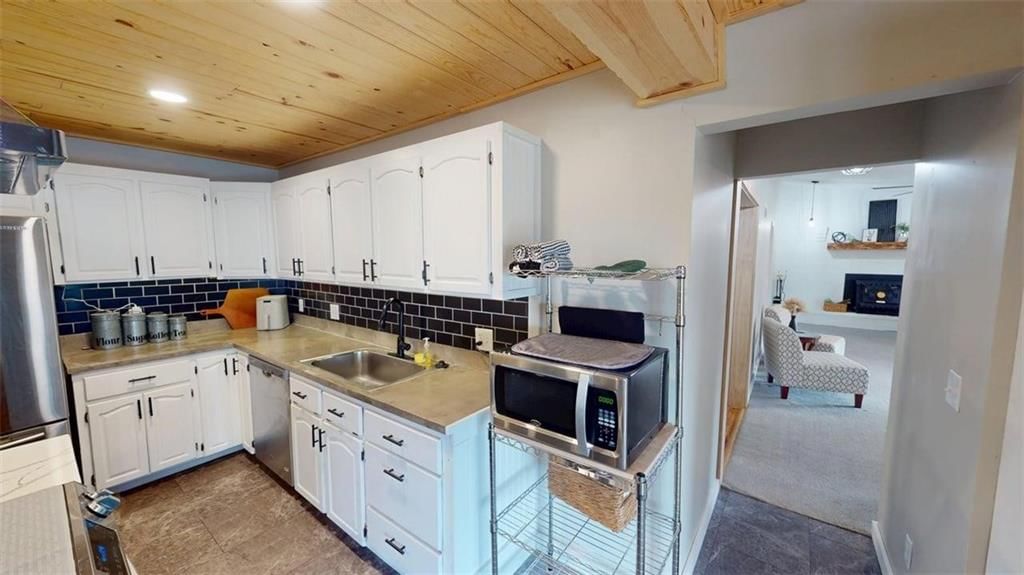 15683 Gilman Road — photo 33