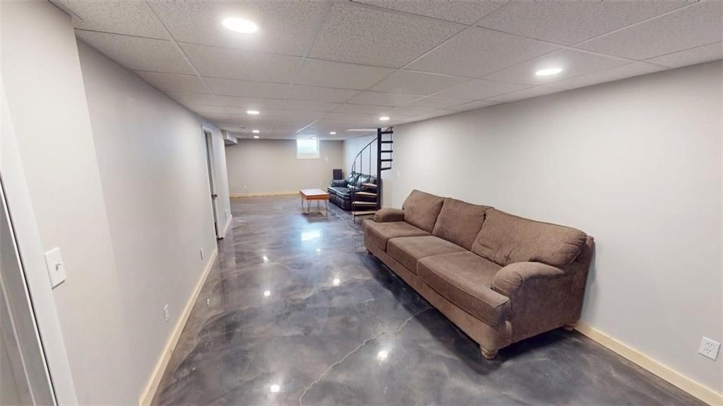15683 Gilman Road — photo 42