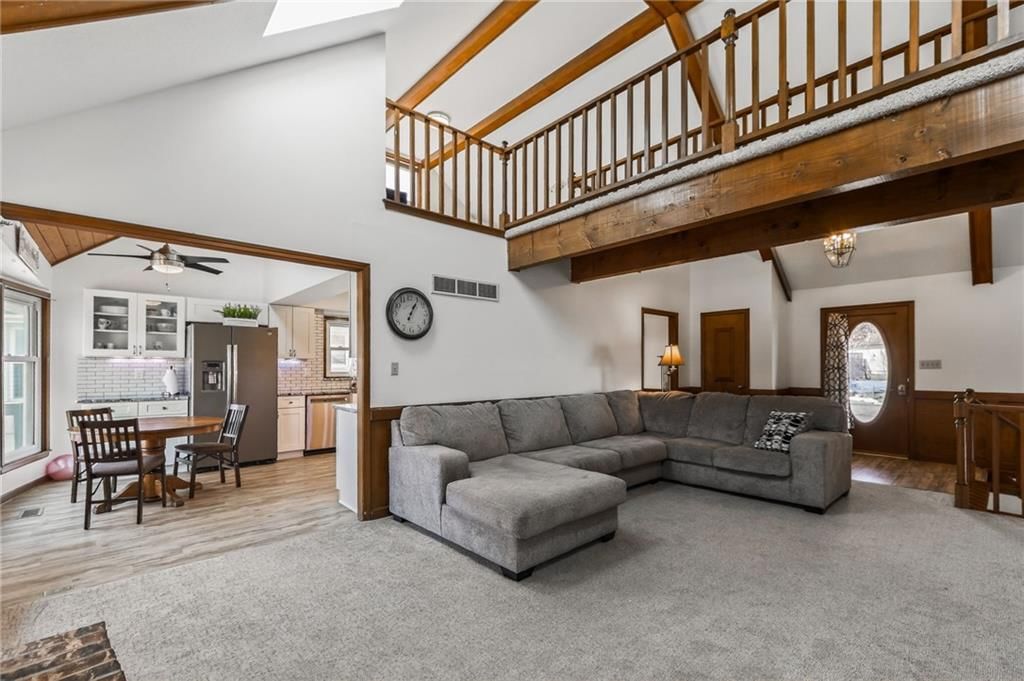 525 SE Vista Drive — photo 7