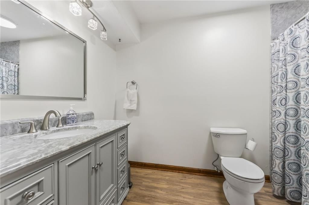 525 SE Vista Drive — photo 25