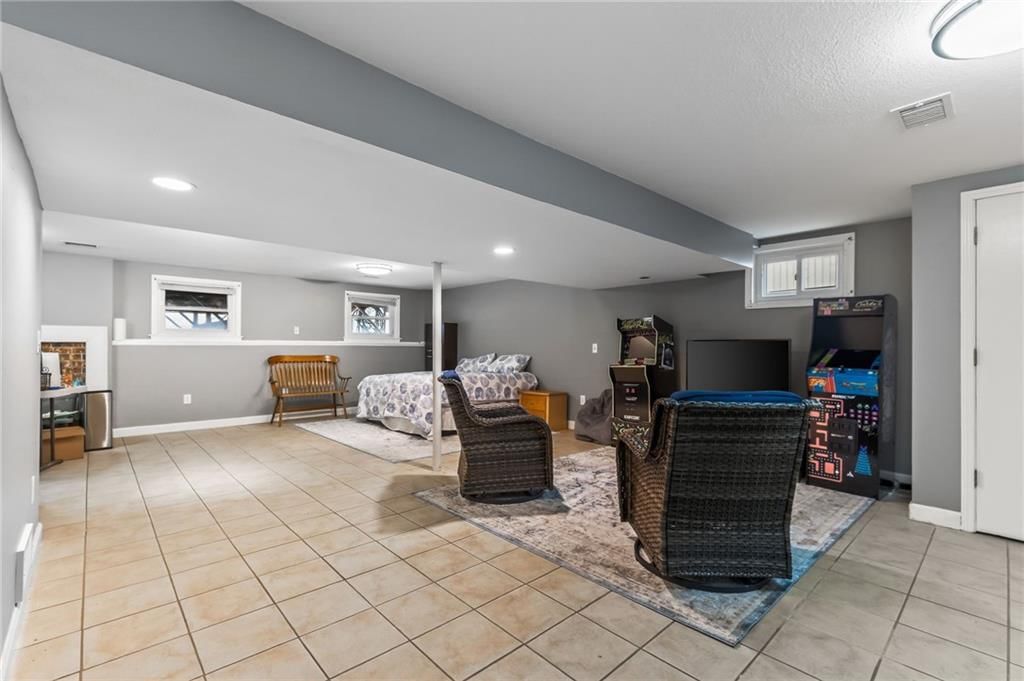 525 SE Vista Drive — photo 29