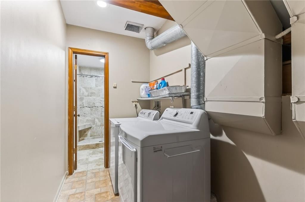 525 SE Vista Drive — photo 33