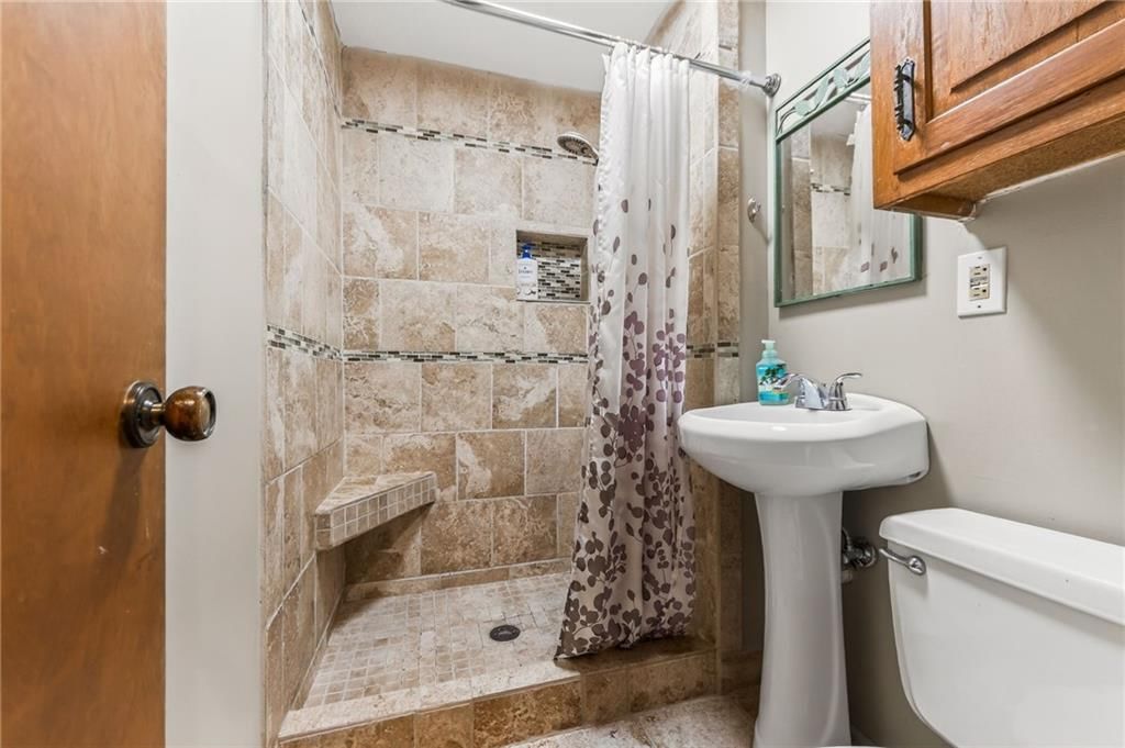 525 SE Vista Drive — photo 34