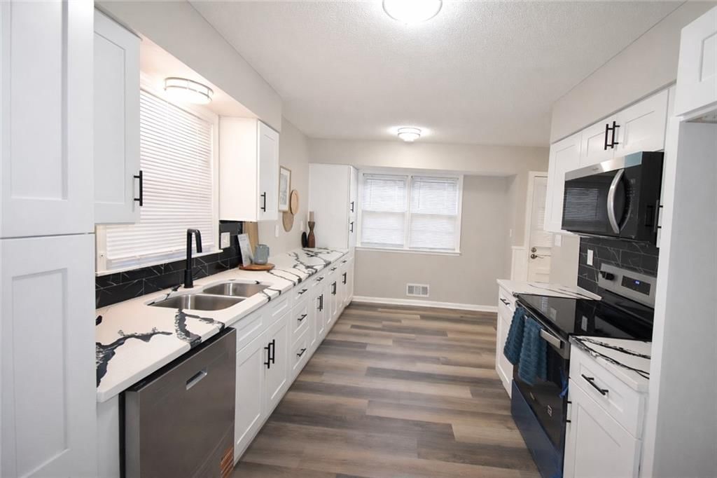 3807 S Fuller Avenue — photo 12