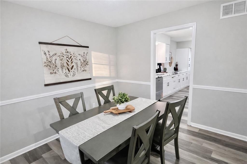 3807 S Fuller Avenue — photo 13
