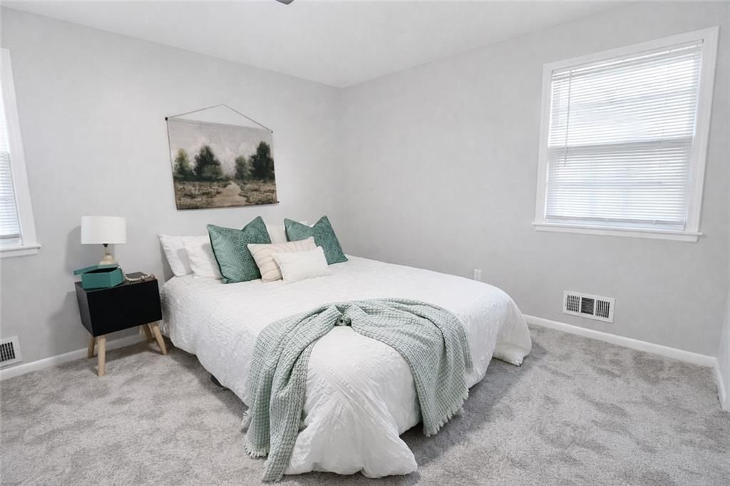 3807 S Fuller Avenue — photo 16