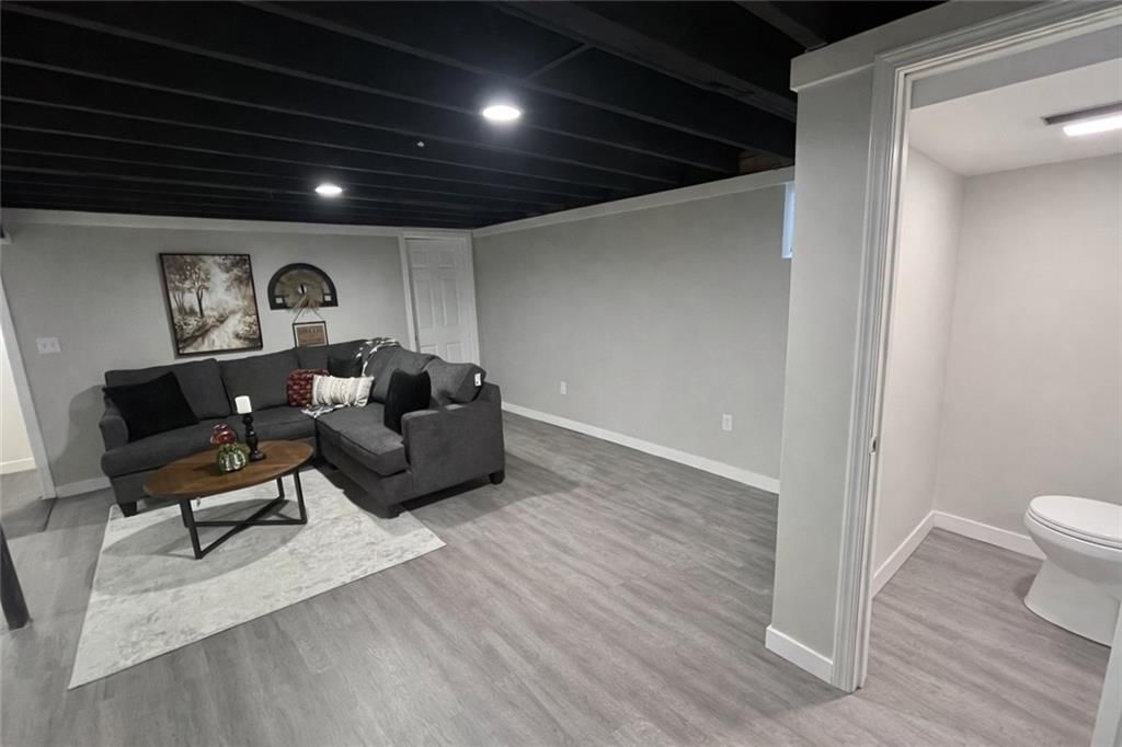 3807 S Fuller Avenue — photo 27