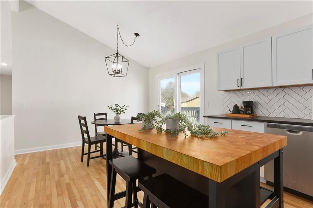 15207 S NAVAHO Drive — photo 9