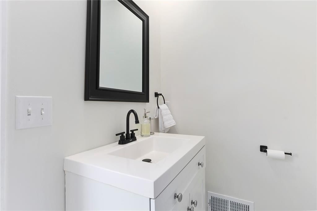 15207 S NAVAHO Drive — photo 17