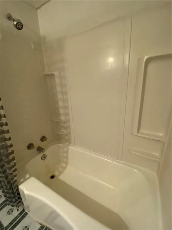415 W Jenkins Street — photo 13