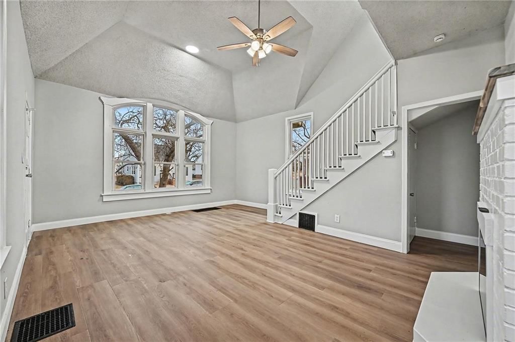 401 S Noyes Boulevard — photo 4