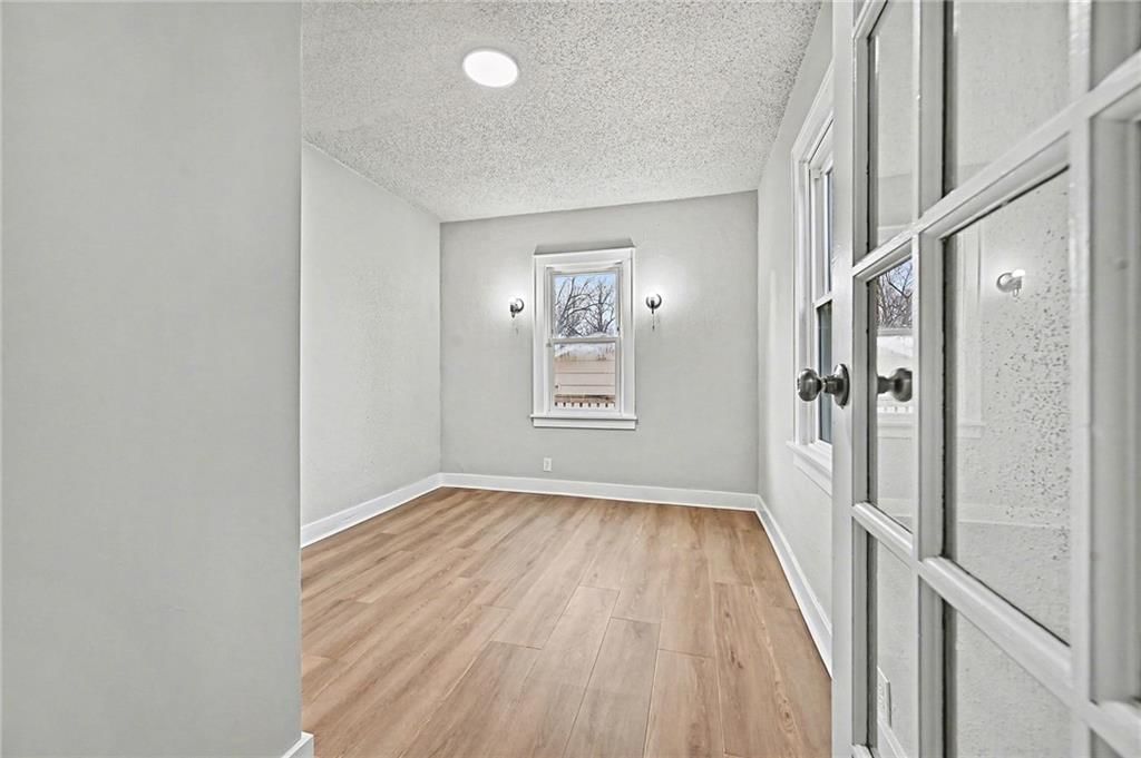401 S Noyes Boulevard — photo 12