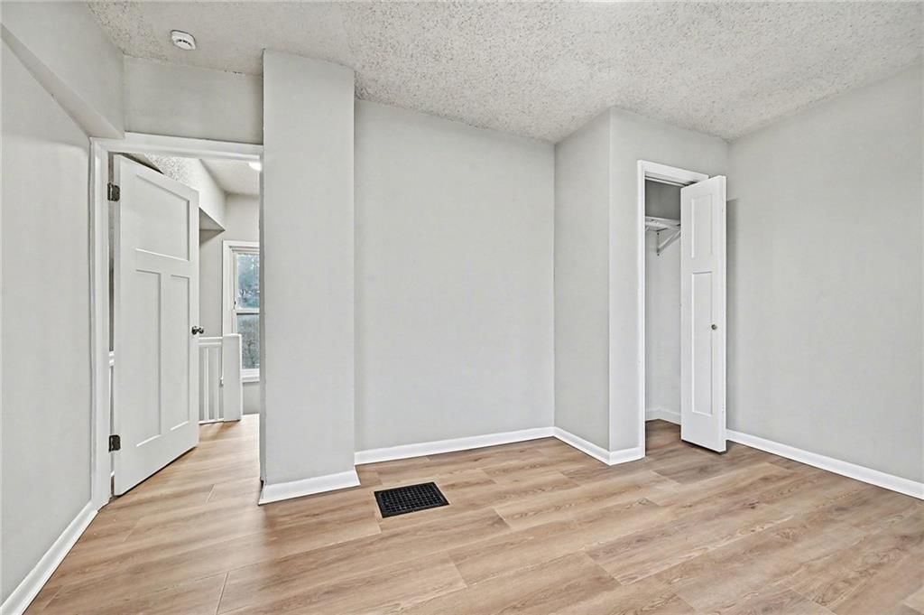 401 S Noyes Boulevard — photo 15