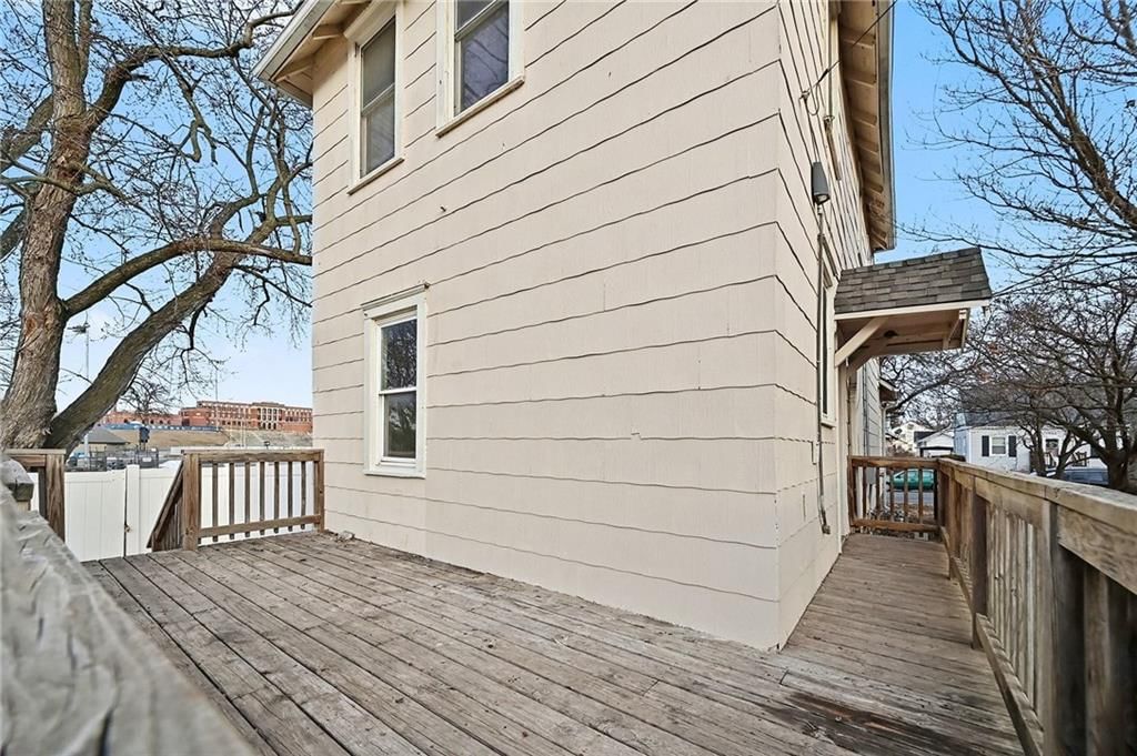 401 S Noyes Boulevard — photo 21
