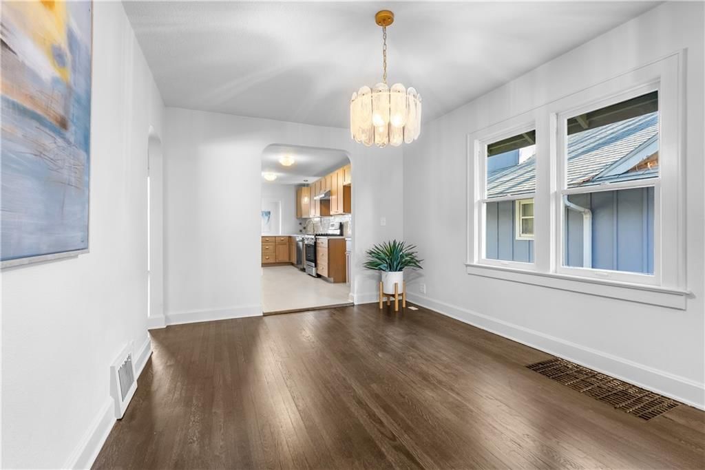 216 W 73rd Terrace — photo 12