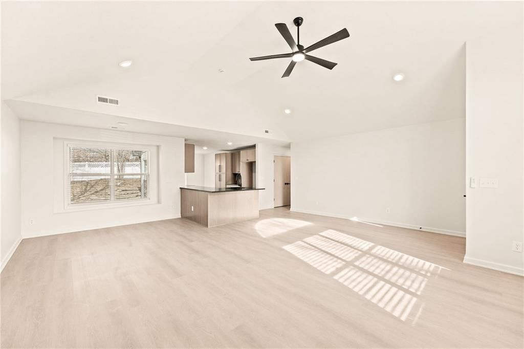 1820 Hampton Street — photo 4