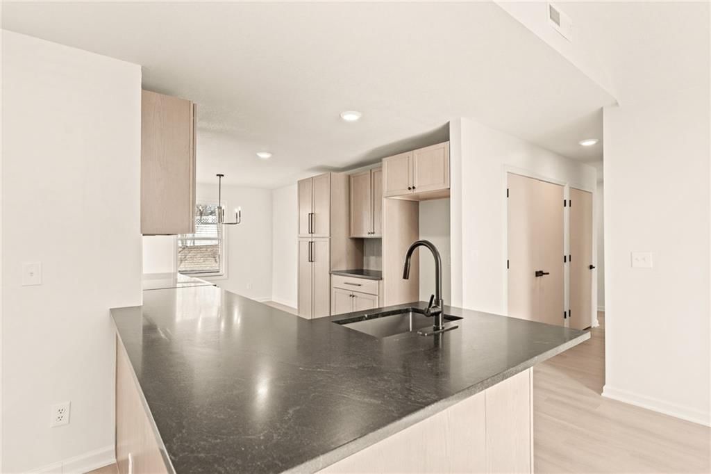 1820 Hampton Street — photo 7