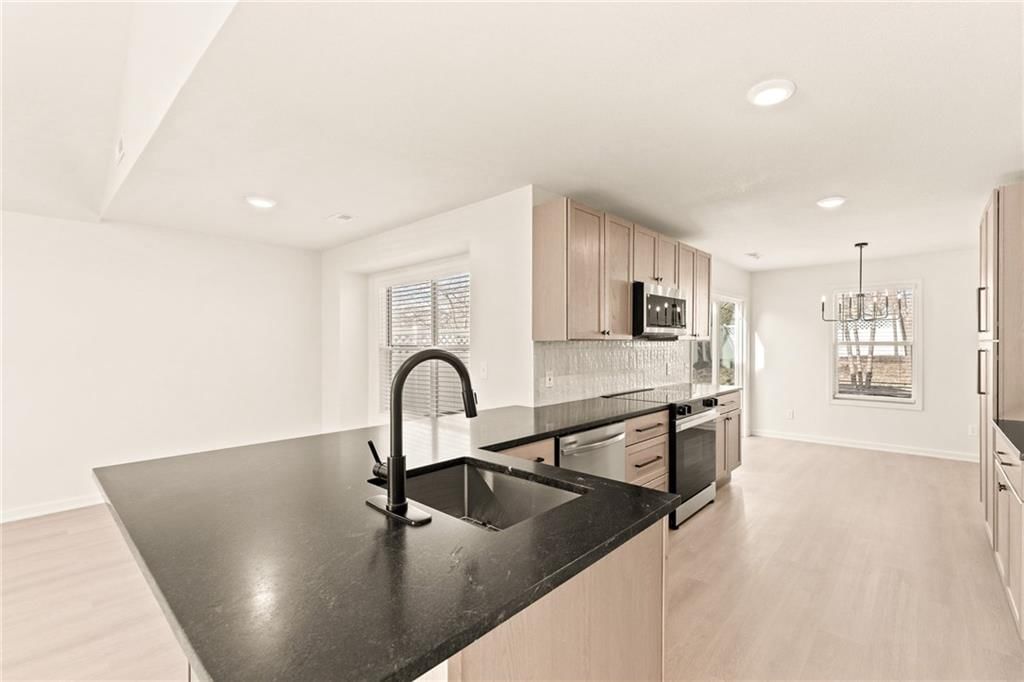 1820 Hampton Street — photo 8
