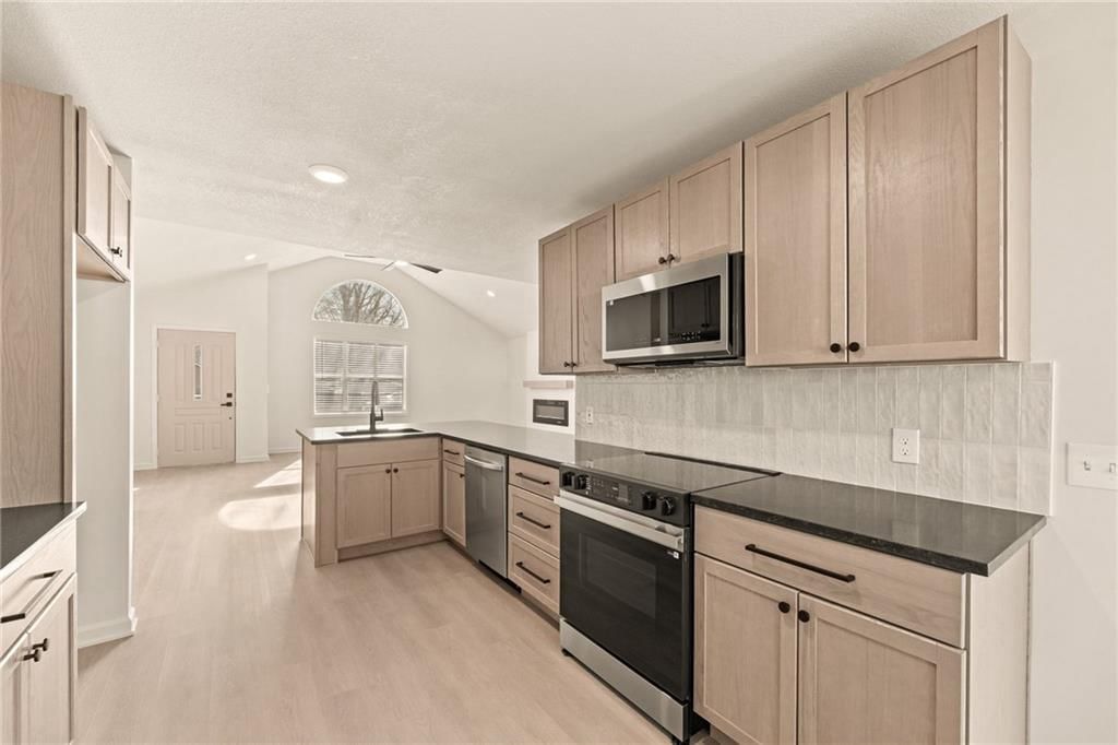 1820 Hampton Street — photo 10