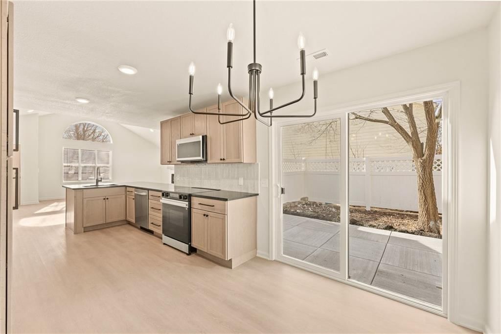 1820 Hampton Street — photo 15